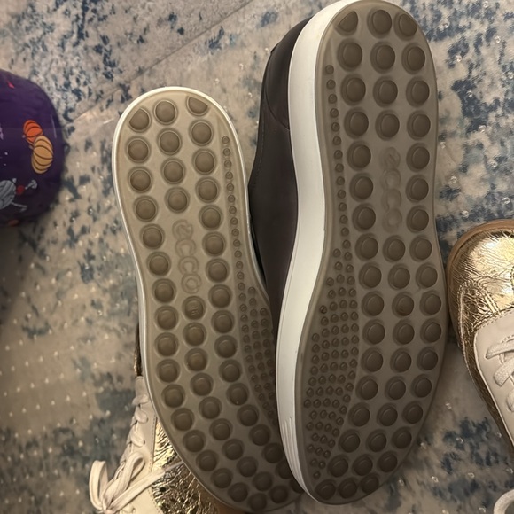 Ecco sneakers - Picture 3 of 3